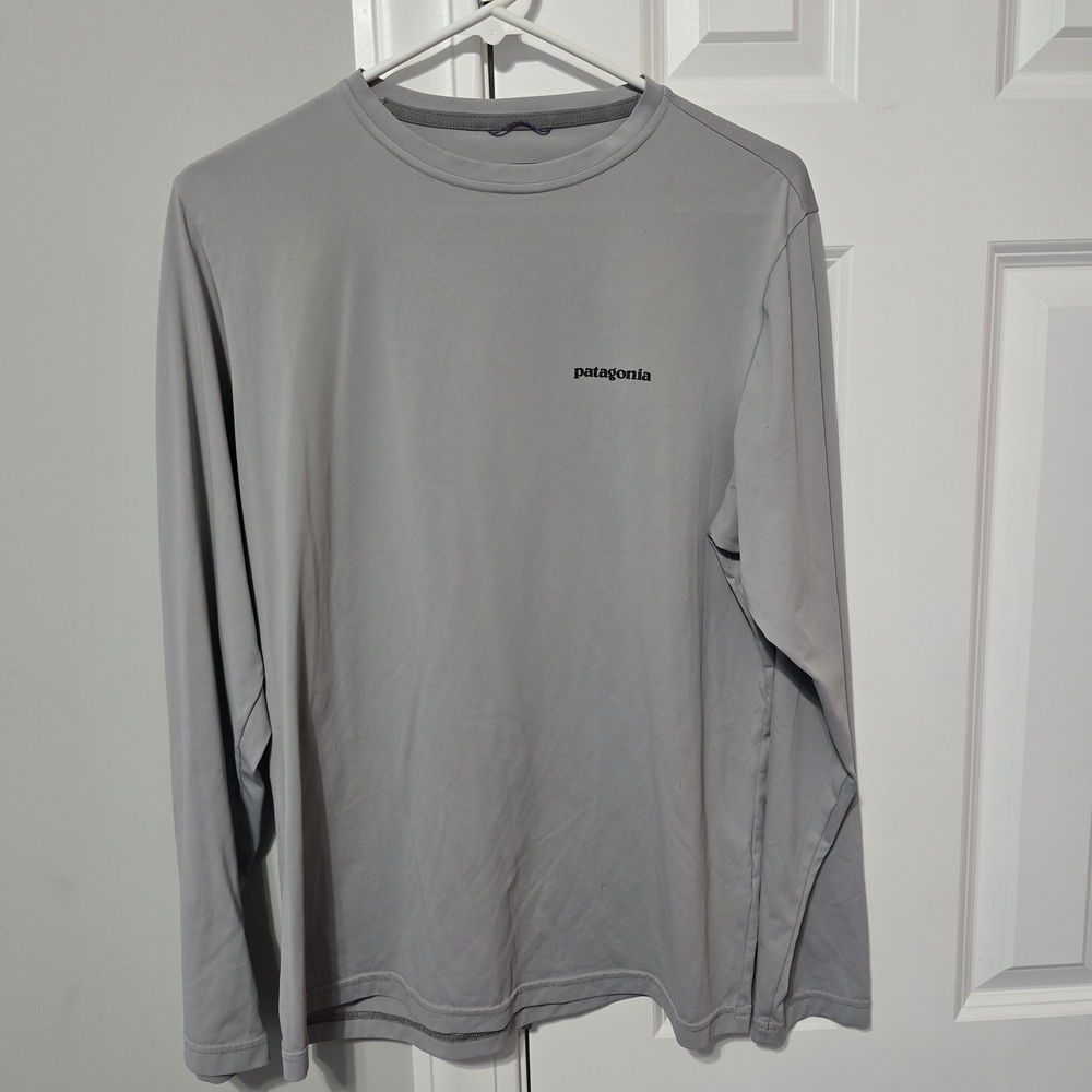 Patagonia Performance Men's Light Gray Long Sleeve Tee
